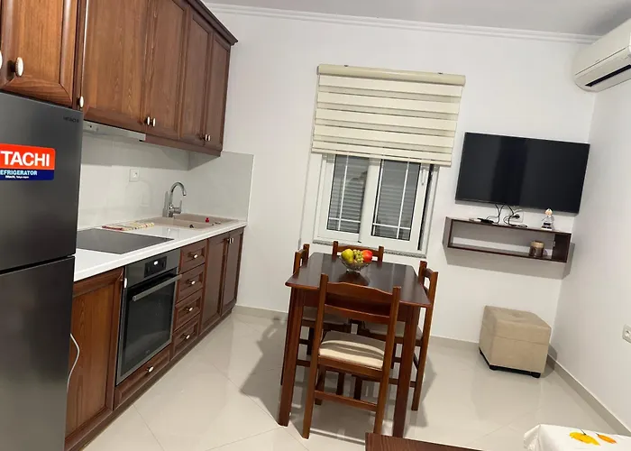 Daisy Apartment